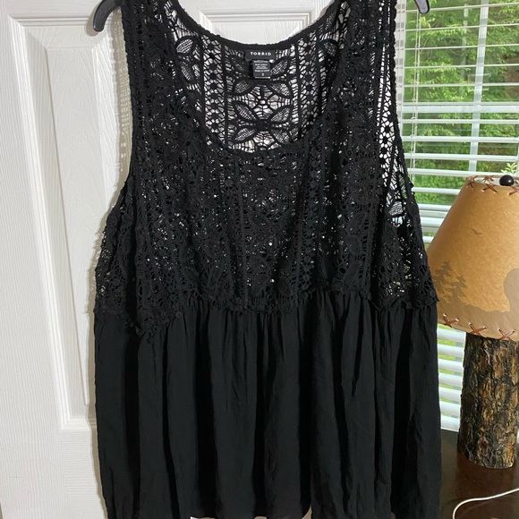 Size 3 torrid tank - Picture 1 of 3